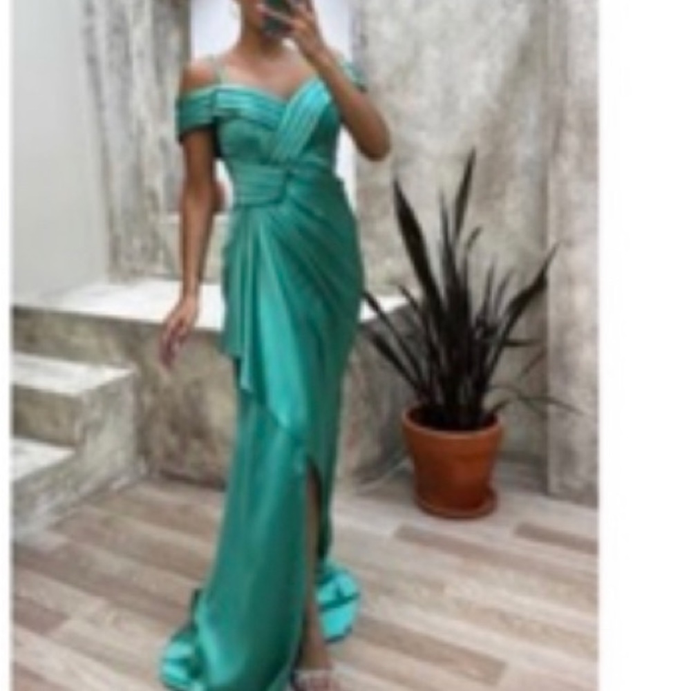 Green Turquoise Evening dress